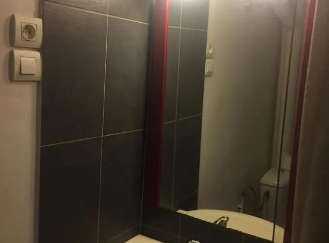 Le Victor Hugo 3d Et Sa Pizza Offerte Apartment